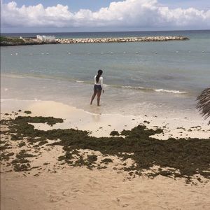 Meet your Posher, Derrica